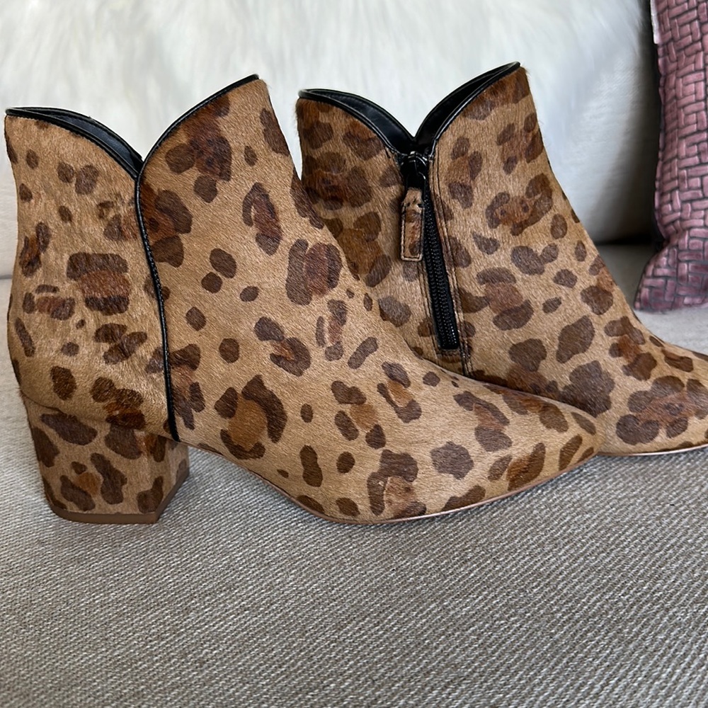 Cole Haan, Women's the Elyse Leopard Print Calf Hair Inside Zip Booties 7M